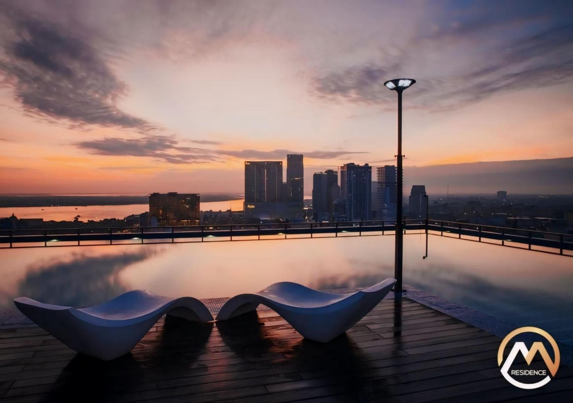 Hotel Serviced Condo Unique Infinity Pool With Mekong River View بنوم بنه المظهر الخارجي الصورة