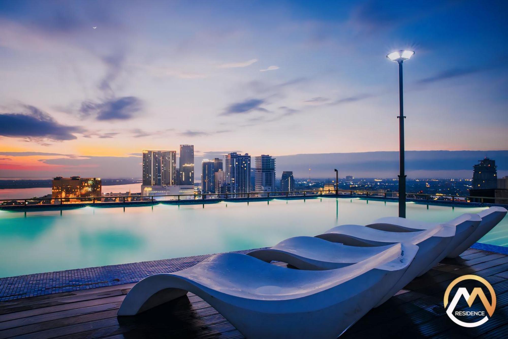 Hotel Serviced Condo Unique Infinity Pool With Mekong River View بنوم بنه المظهر الخارجي الصورة